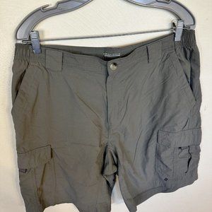 Columbia PFG Shorts Mens Large Green Nylon Omni-Shade Elastic Fishing Outdoor